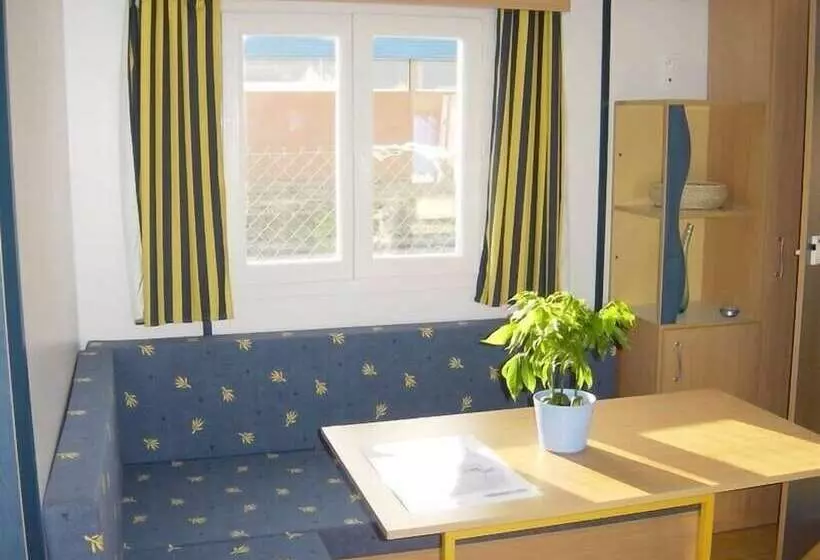 Hotelli Mobilhome Camping Arquebuse