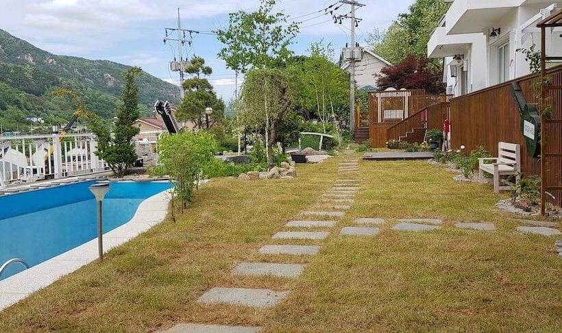 Отель Pique Nique Pension