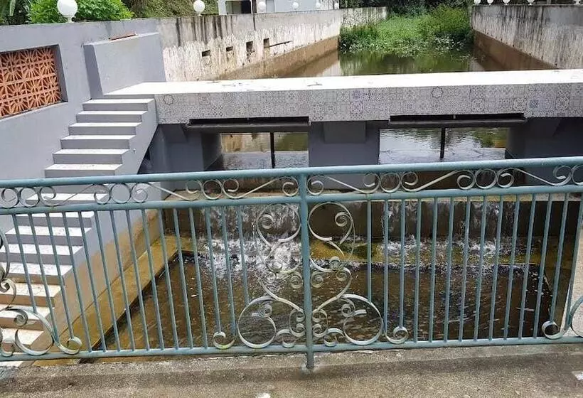 田舎風ホテル Cantinho Das Flores