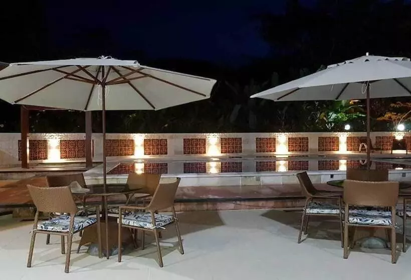 田舎風ホテル Cantinho Das Flores