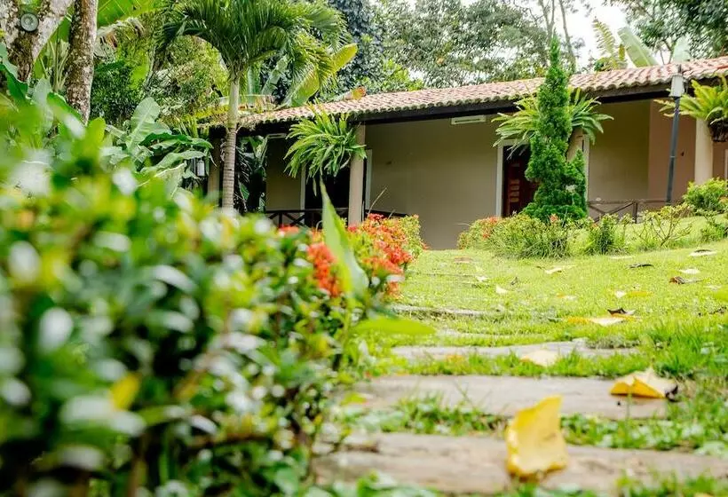 田舎風ホテル Cantinho Das Flores