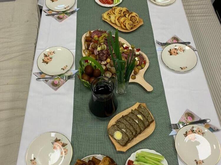 هتل روستایی Pensiunea Simi