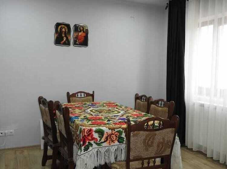 هتل روستایی Pensiunea Simi