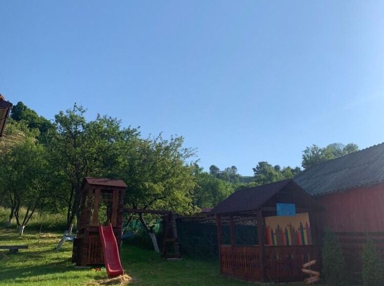 هتل روستایی Pensiunea Simi