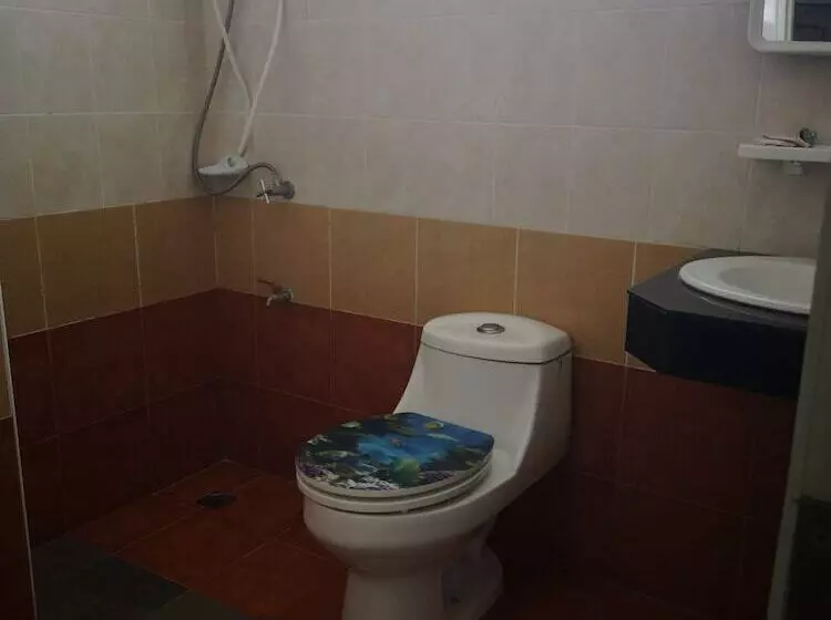 Hotelli Sab Suwarn Mansion