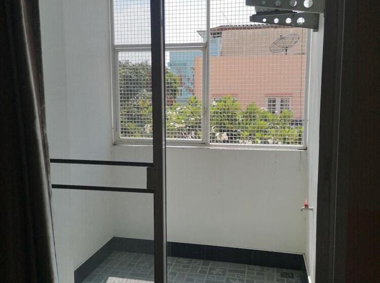 בית מלון כפרי Sab Suwarn Mansion