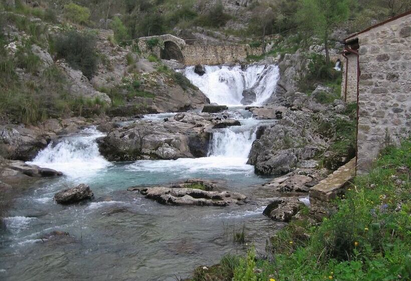 פנסיון Immersi Nella Natura