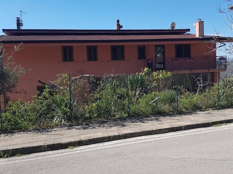 פנסיון Immersi Nella Natura