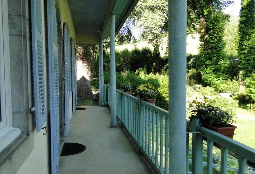 펜션 Chambres Et Table D Hôtes La Billebaude