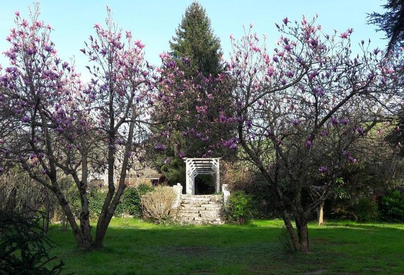 펜션 Chambres Et Table D Hôtes La Billebaude