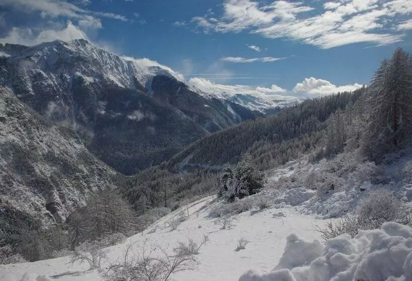 Majatalo Le Belvédère De Sainte Anne