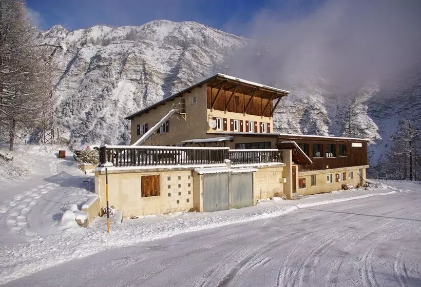 Majatalo Le Belvédère De Sainte Anne