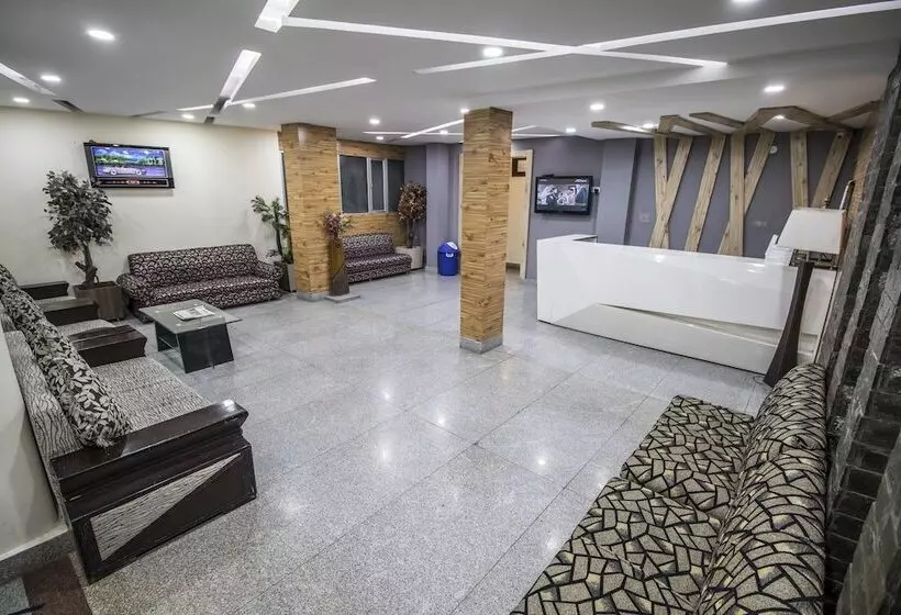 Wowstayz Hotel Sapphire