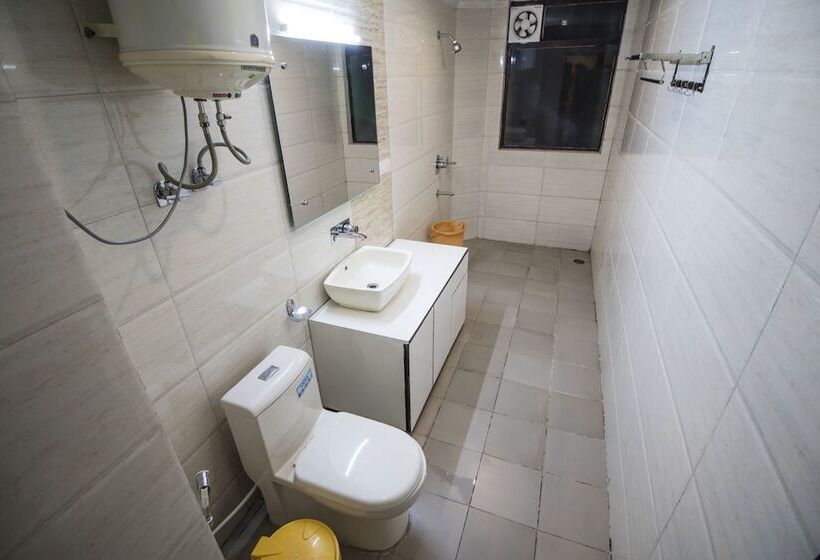 Wowstayz Hotel Sapphire