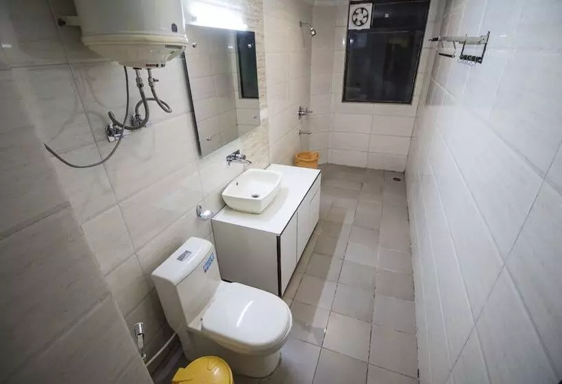 Wowstayz Hotel Sapphire