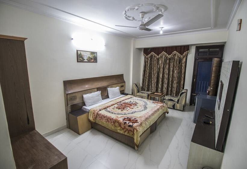 Wowstayz Hotel Sapphire