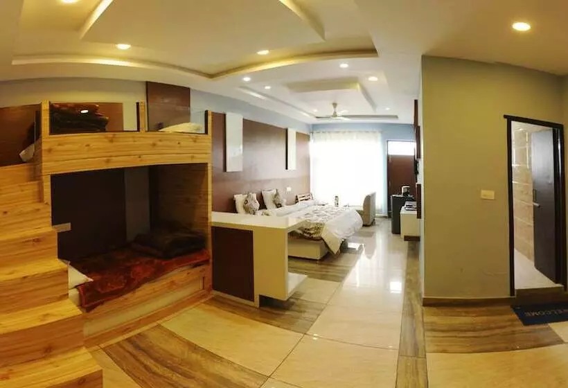Wowstayz Hotel Sapphire