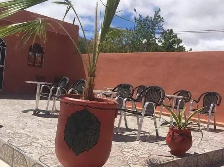 Aamiaismajoitus (B&B) Camping La Vallee De Tarsouate