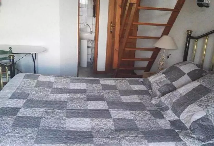 Aamiaismajoitus (B&B) Chambres D Hôtes De Malvalette