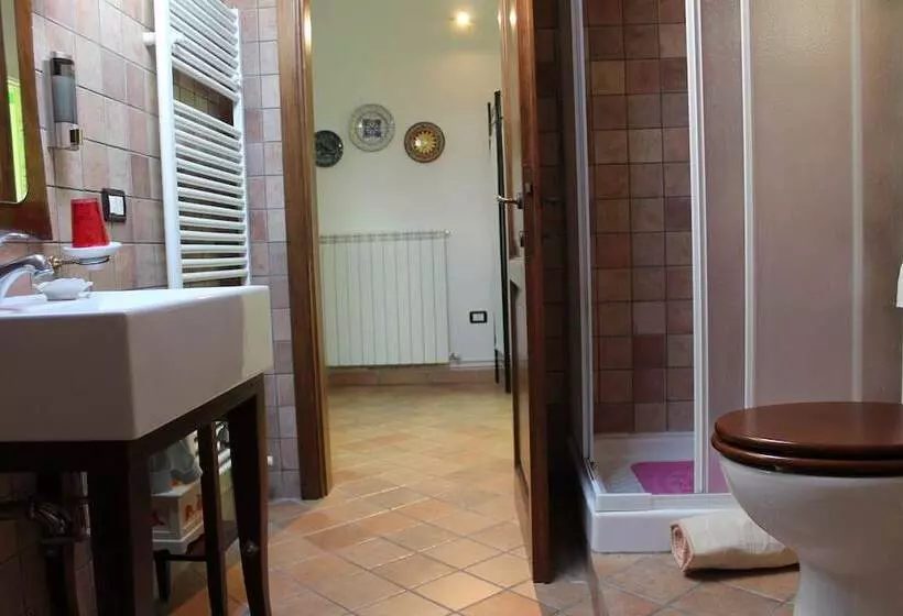 Aamiaismajoitus (B&B) Mansarda Viti