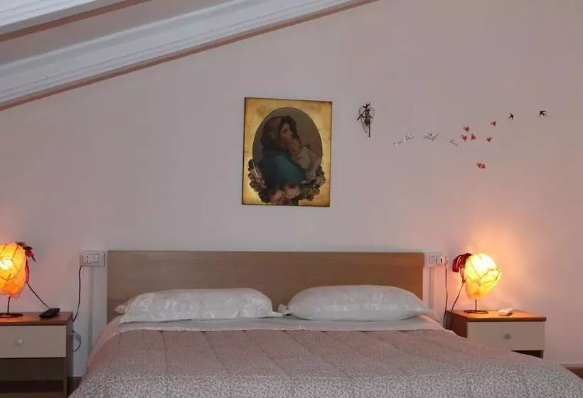 Aamiaismajoitus (B&B) Mansarda Viti