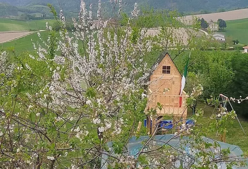 Aamiaismajoitus (B&B) Mansarda Viti