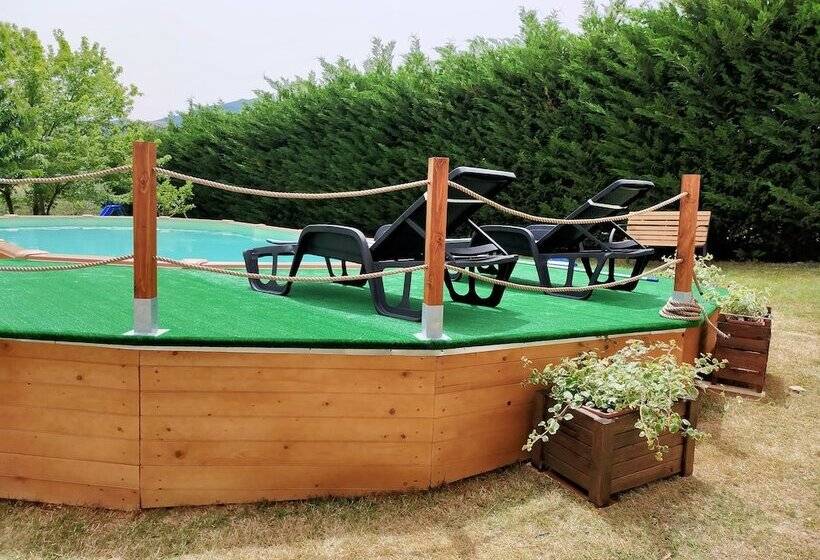 צימר Mansarda Viti