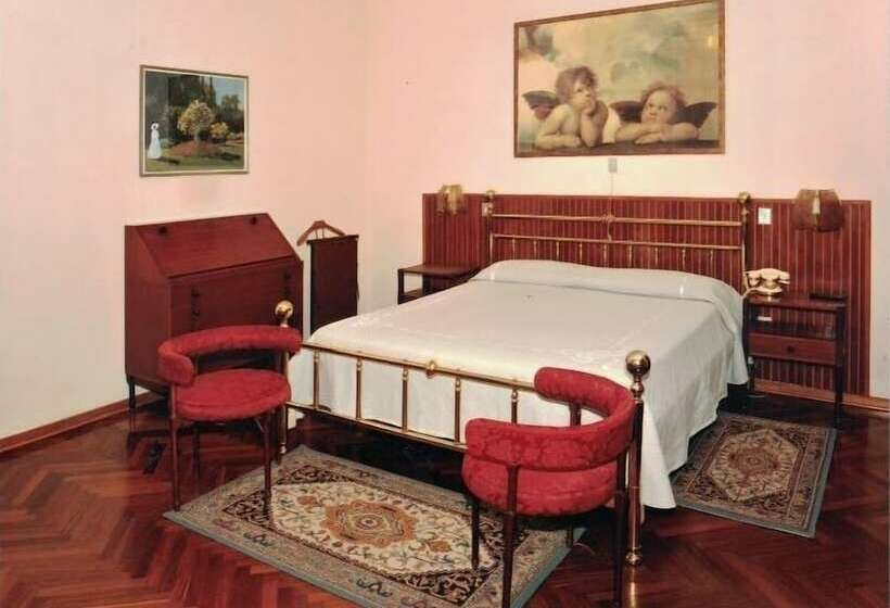 簡易ホテル Albergo La Perla Della Valle