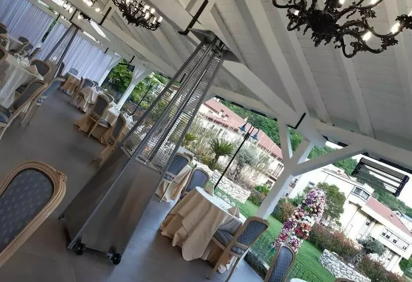 Hostelli Albergo La Perla Della Valle