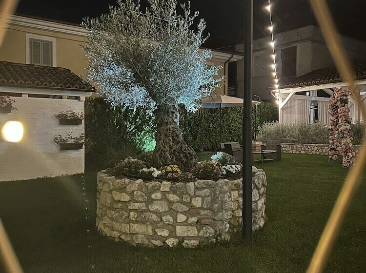 簡易ホテル Albergo La Perla Della Valle