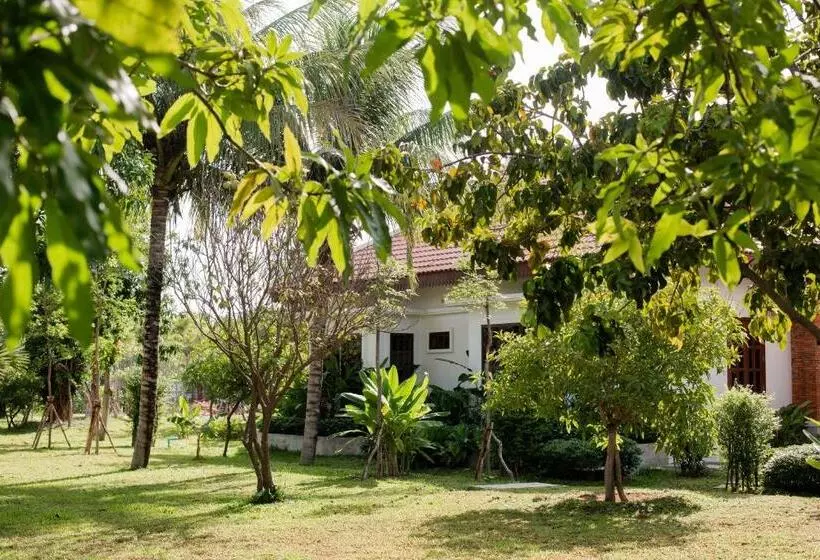 Hotelli Angkor Privilege Resort & Spa