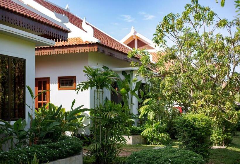 Hotell Angkor Privilege Resort & Spa