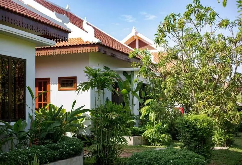 Hotelli Angkor Privilege Resort & Spa