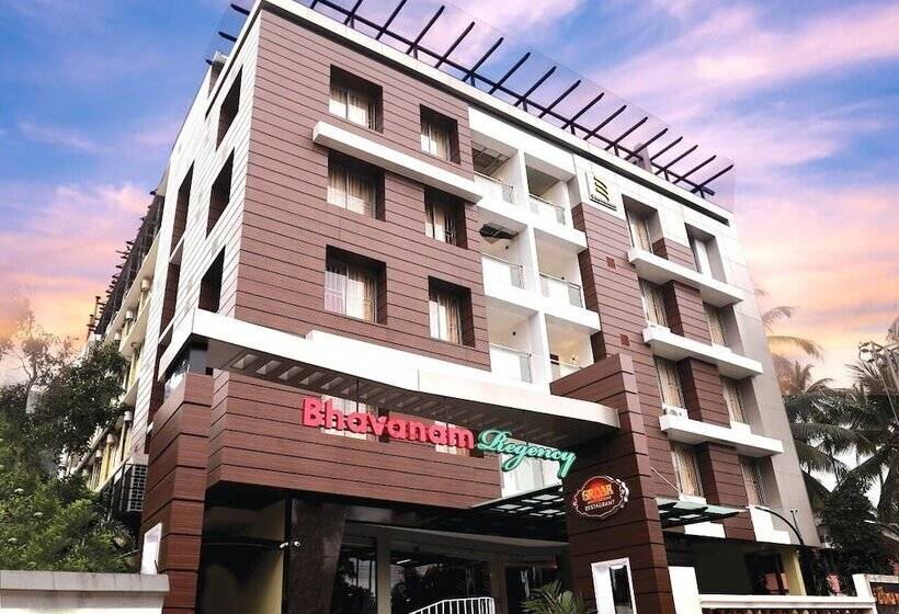 فندق Bhavanam Regency
