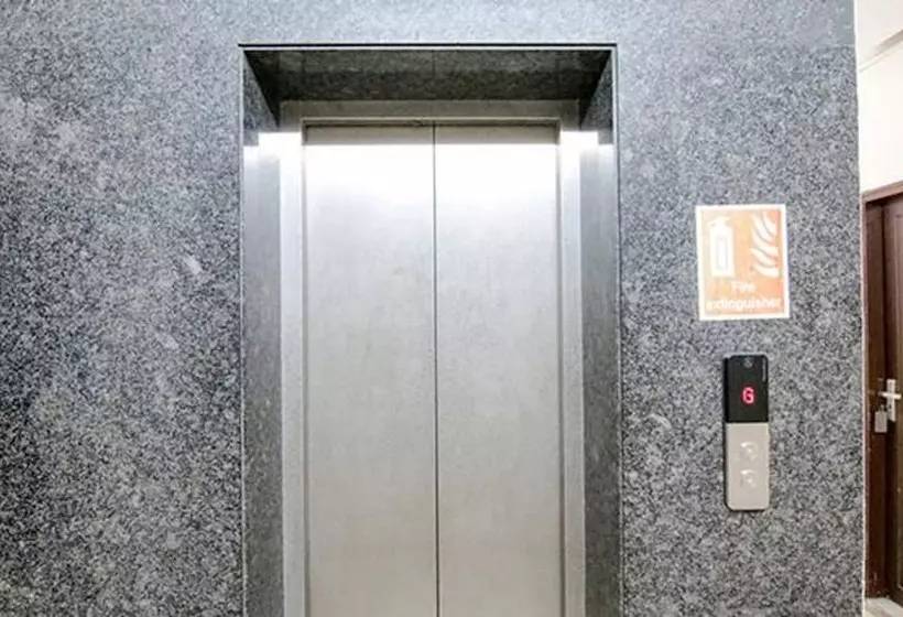 Hotelli Fabexpress Hc King