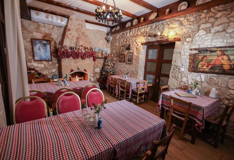 호텔 Hanna Koumi Boutique