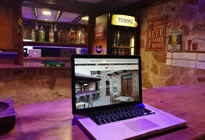 호텔 Hanna Koumi Boutique