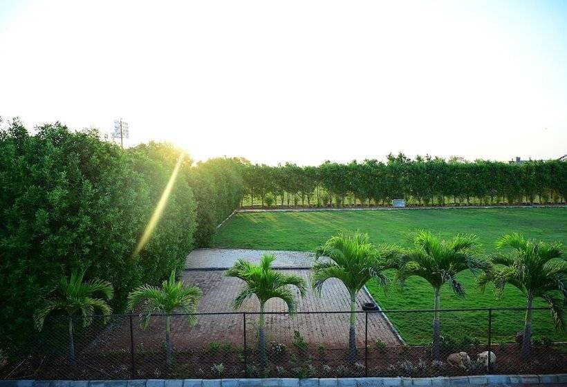 Hotel Parth Residency