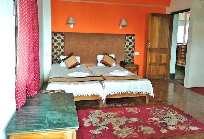 Hotel Phamrong Retreat