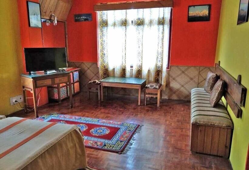 Hotel Phamrong Retreat