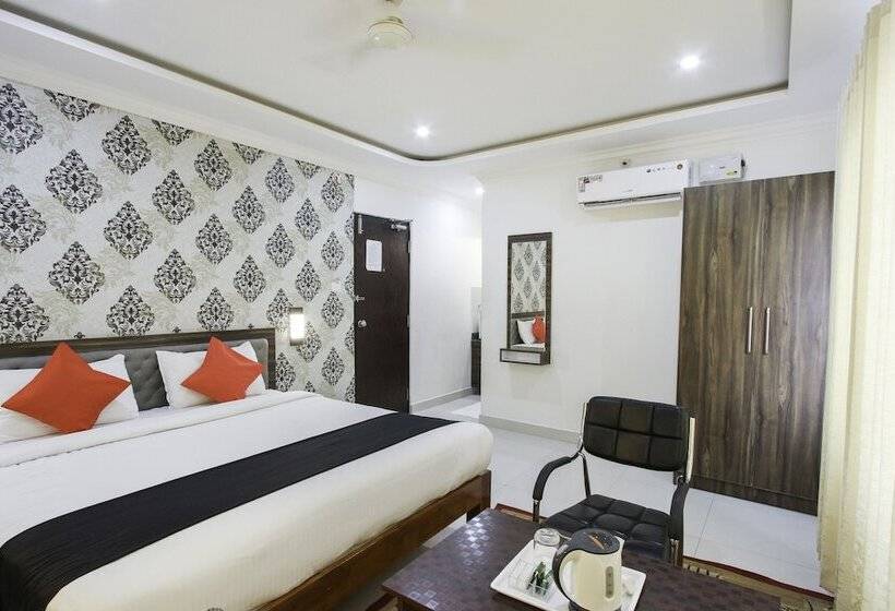 בית מלון כפרי Rich Fort By Oyo Rooms