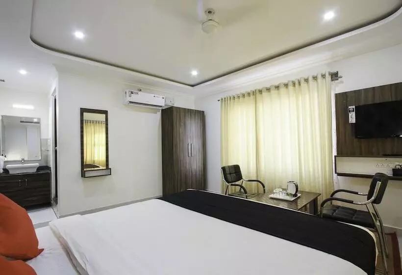 Hotelli Rich Fort By Oyo Rooms