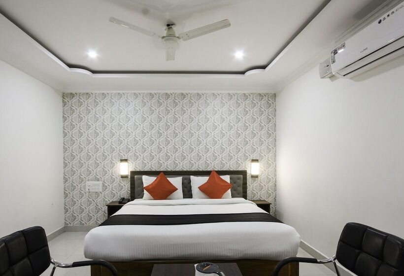 בית מלון כפרי Rich Fort By Oyo Rooms