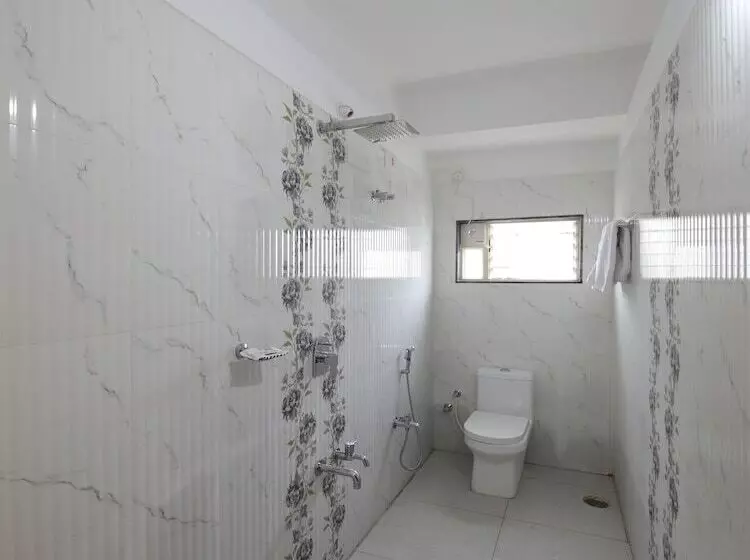 Hotelli Rich Fort By Oyo Rooms