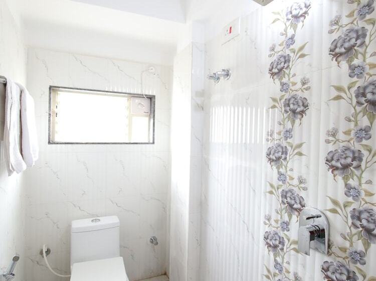 בית מלון כפרי Rich Fort By Oyo Rooms