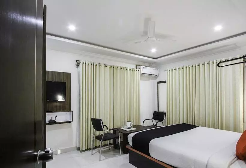 Hotelli Rich Fort By Oyo Rooms