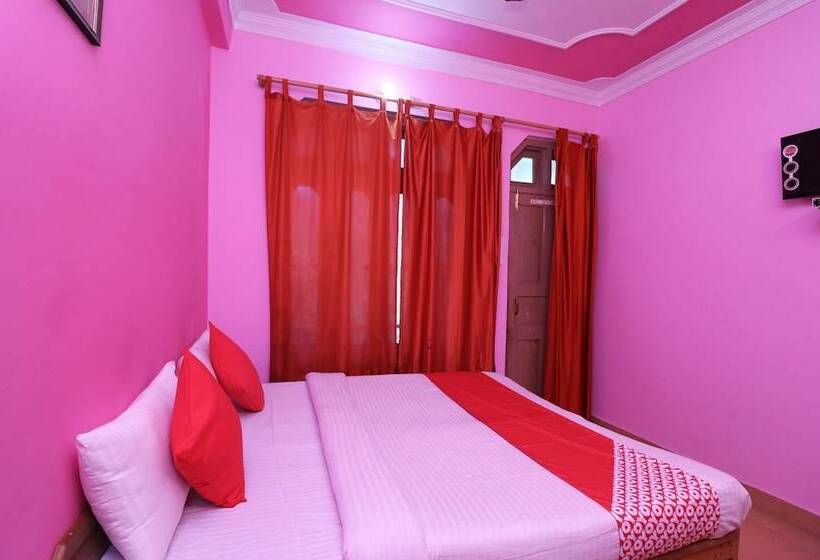 호텔 Riya Residency