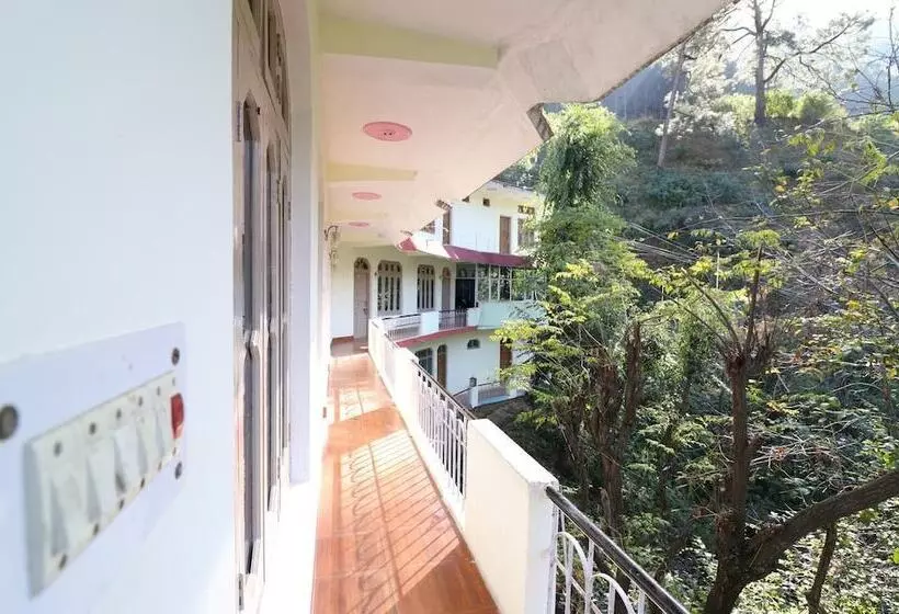 ホテル Riya Residency