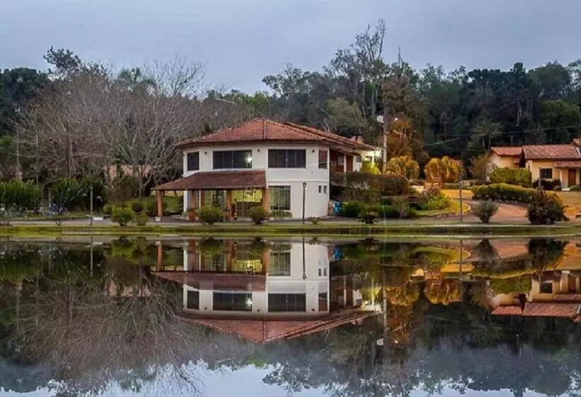 Maaseutuhotelli ózera Hotel Fazenda