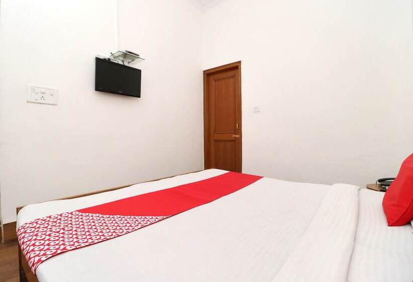 فندق Singh's 11 By Oyo Rooms